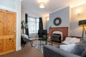 Comfy and homely ideal for families and contractors hosted by Our Home Short Stays fast WiFi and crisp white hotel standard linen